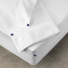 Load image into Gallery viewer, white