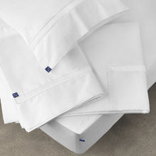 Load image into Gallery viewer, white