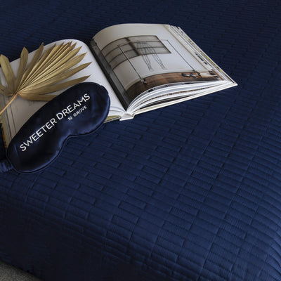 With a timeless brick quilting pattern, The Sunset is sustainably made in the USA with luxury Italian sateen fabrics. Soft, breathable bed covers for your most comfortable night's sleep!